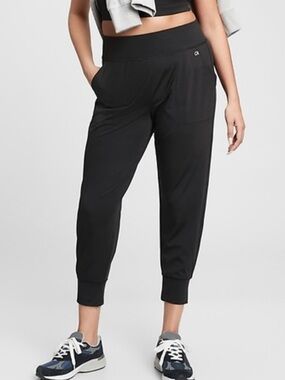 GAP FIT Women's Black Jogger Pants